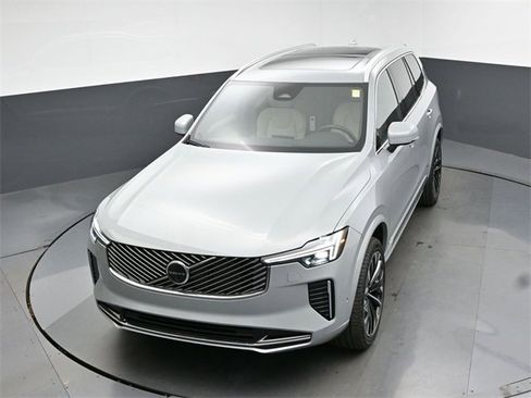 New 2026 Volvo XC90 B6 Plus w/ Protection Package Premier image 48