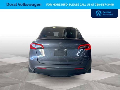 Used 2022 Tesla Model Y Performance image 7