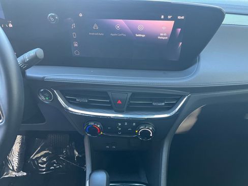 Used 2025 Buick Encore GX Preferred image 18