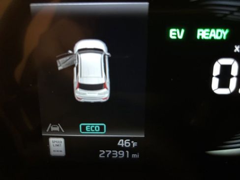 Certified 2024 Kia Niro EX Touring image 12