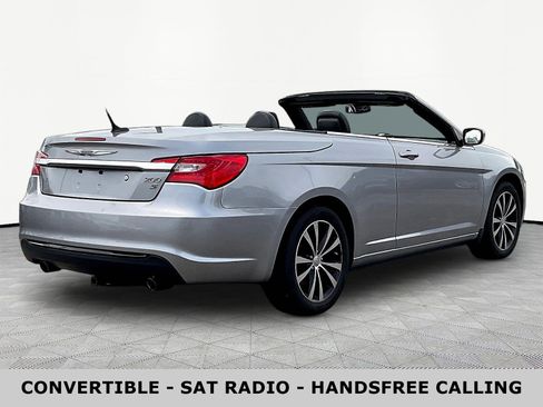 Used 2014 Chrysler 200 S FWD image 6