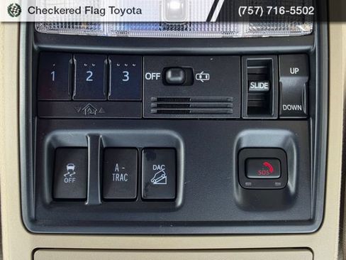 Used 2024 Toyota 4Runner SR5 Premium w/ Moonroof Package AWD/4WD image 11