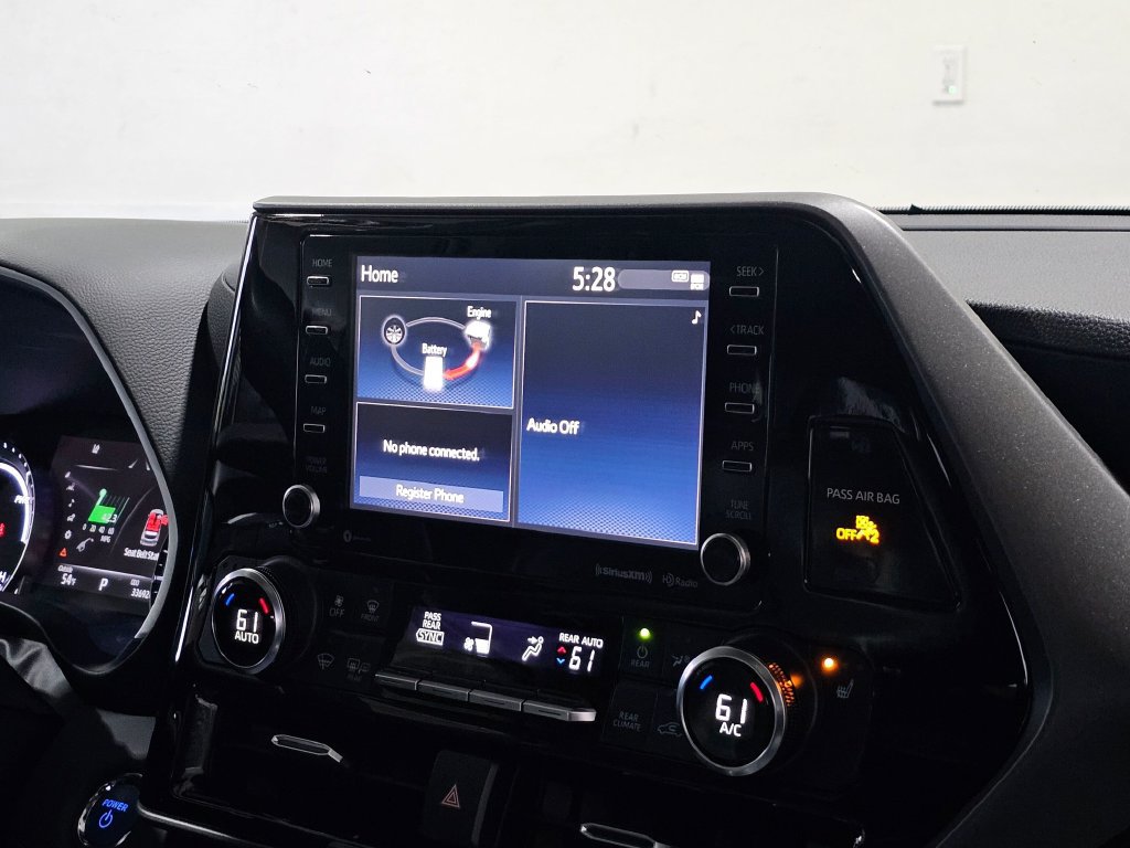 Used 2022 Toyota Highlander XLE AWD/4WD image 31