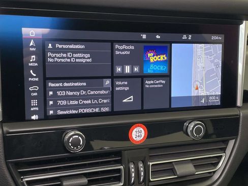 Certified 2025 Porsche Macan Turbo AWD/4WD image 29
