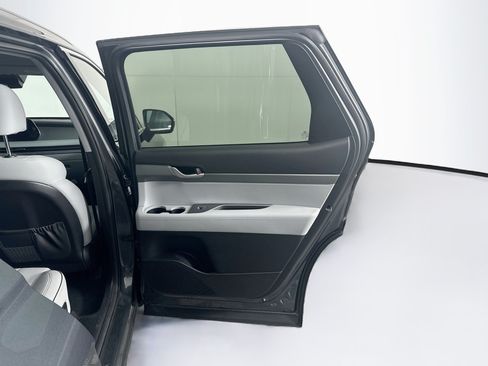 Used 2025 Hyundai Palisade SEL FWD image 33