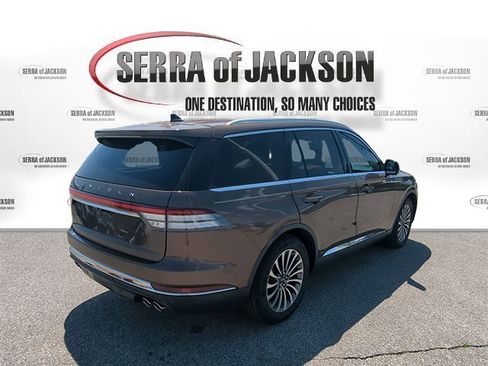 Used 2022 Lincoln Aviator Reserve w/ Class IV Trailer Tow Package image 9