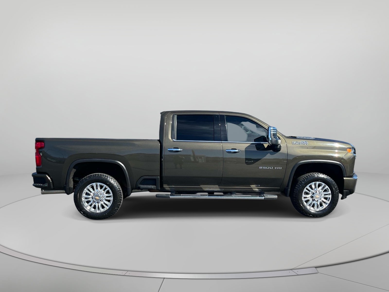Used 2022 Chevrolet Silverado 2500 High Country AWD/4WD image 2