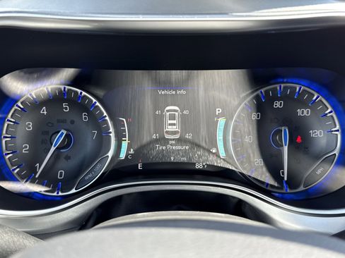 New 2026 Chrysler Pacifica Limited w/ S Appearance Package image 17