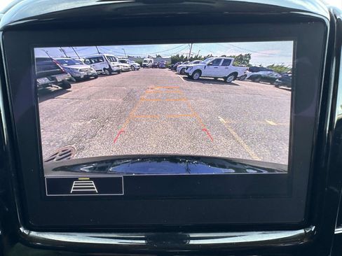 Used 2021 Chevrolet Traverse LT AWD/4WD image 23