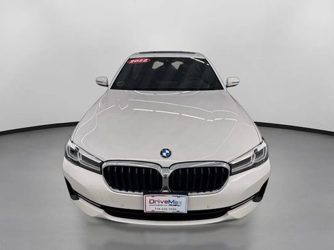 Used 2022 BMW 530i xDrive w/ Premium Package AWD/4WD image 2