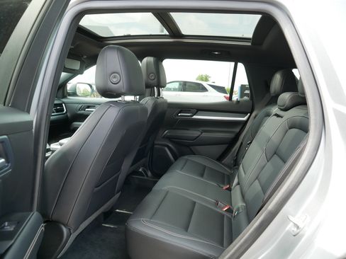 Used 2025 GMC Terrain Elevation w/ Elevation Premium Package AWD/4WD image 32