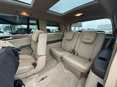 Used 2014 Mercedes-Benz GL 450 4MATIC image 15