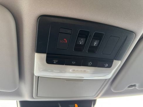 Used 2024 Mitsubishi Outlander SE FWD image 26