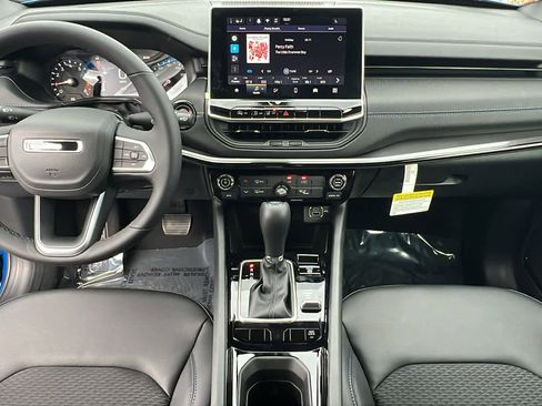 New 2026 Jeep Compass Latitude image 26