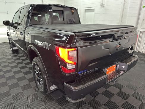 Used 2020 Nissan Titan PRO-4X w/ Pro-4x Convenience Package AWD/4WD image 7