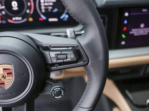 Certified 2026 Porsche Cayenne Coupe AWD/4WD image 18