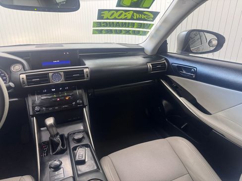 Used 2014 Lexus IS 250 image 16