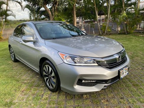 Used 2017 Honda Accord EX-L image 1