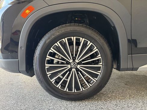 New 2026 Volkswagen Tiguan S AWD/4WD image 38