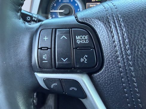 Used 2020 Toyota Sienna Limited Premium w/ Carpet Mat Package AWD/4WD image 28