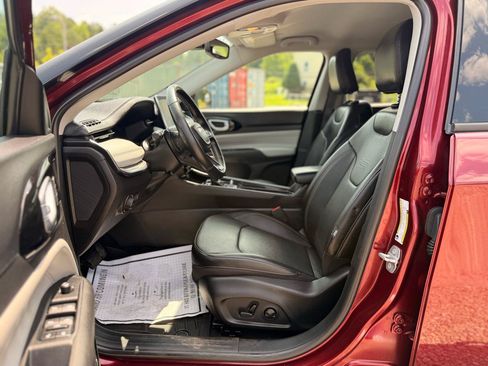 Used 2022 Jeep Compass Limited w/ Elite Group AWD/4WD image 9