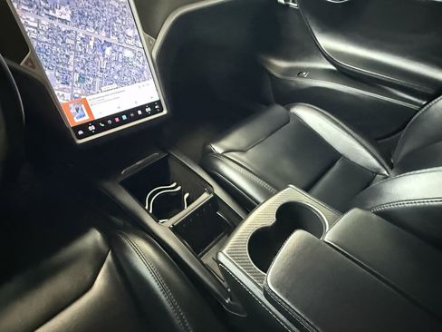 Used 2018 Tesla Model S 100D image 30