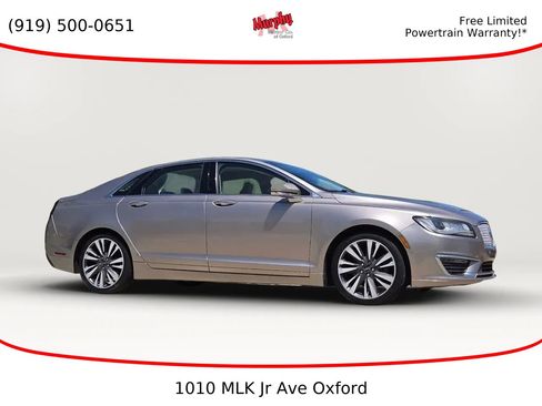 Used 2018 Lincoln MKZ Reserve FWD image 1