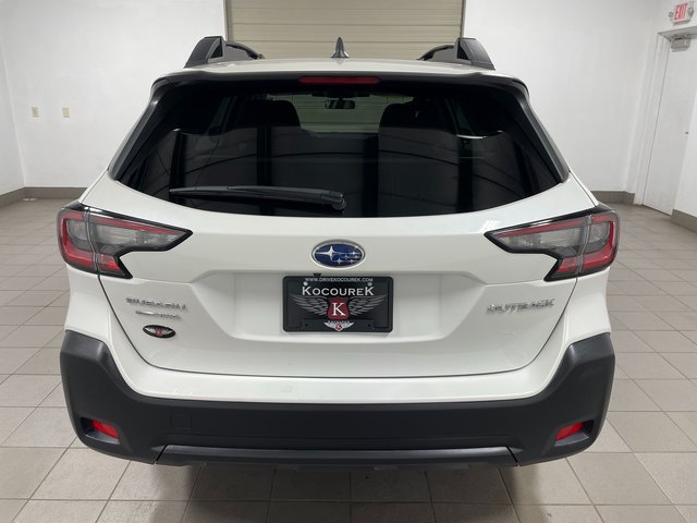 Used 2024 Subaru Outback Premium AWD/4WD image 5