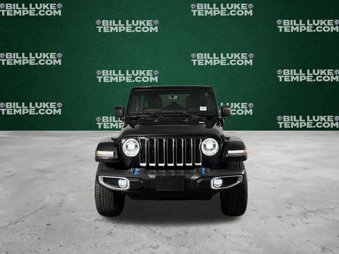 Used 2022 Jeep Wrangler Unlimited Sahara AWD/4WD image 12