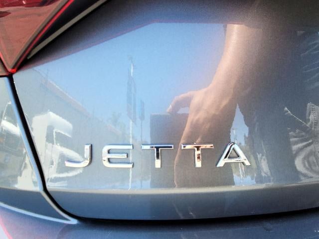 Used 2024 Volkswagen Jetta SE FWD image 30