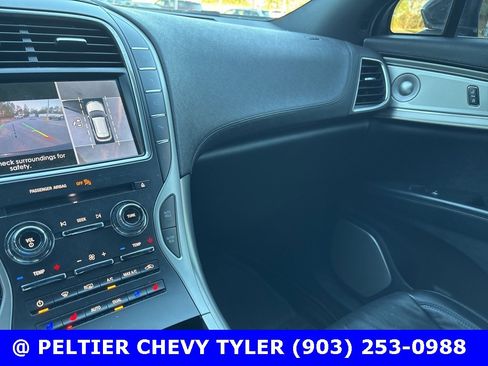 Used 2020 Lincoln Nautilus Reserve w/ Equipment Group 202A image 16