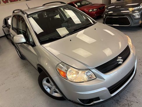 Used 2009 Suzuki SX4 AWD Hatchback image 8