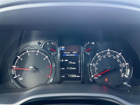 Used 2024 Toyota 4Runner SR5 Premium w/ Moonroof Package image 16