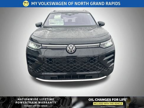 New 2026 Volkswagen Tiguan SEL R-Line image 8