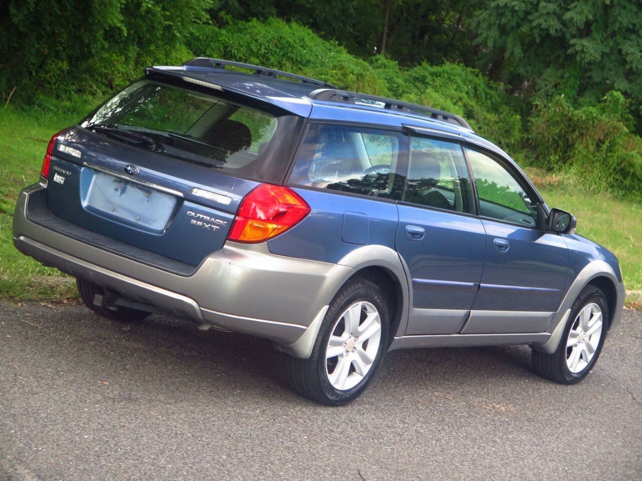 Used 2006 Subaru Outback 2.5XT AWD/4WD image 26