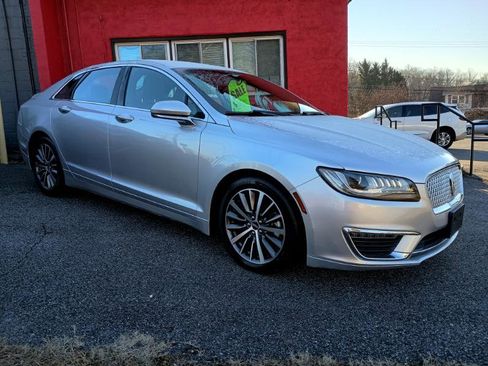 Used 2017 Lincoln MKZ Premiere image 4