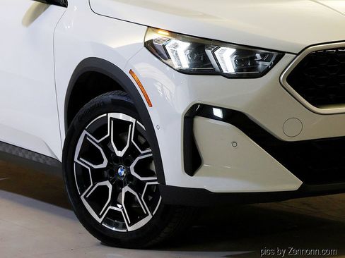 Certified 2026 BMW X2 xDrive28i AWD/4WD image 3