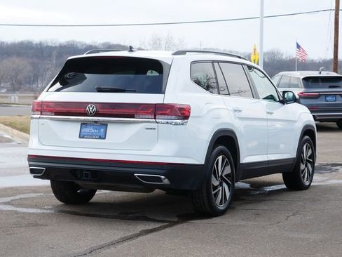 Certified 2025 Volkswagen Atlas SE w/ Panoramic Sunroof Package image 7