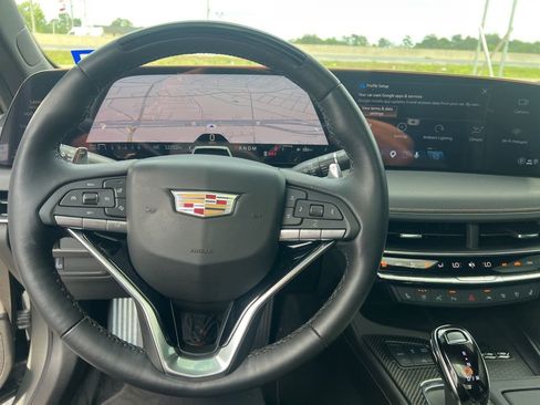 Used 2025 Cadillac CT5 Sport RWD image 9