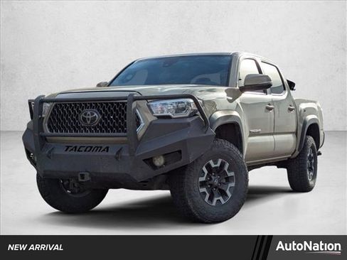 Used 2019 Toyota Tacoma TRD Off-Road image 1