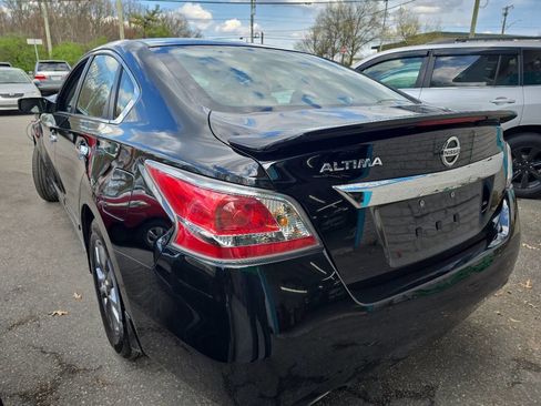 Used 2015 Nissan Altima 2.5 S w/ Sport Value Package image 4