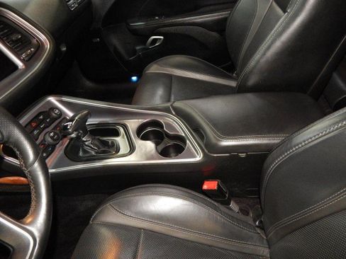 Used 2017 Dodge Challenger SXT Plus image 17