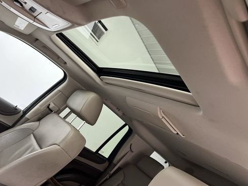 Used 2015 Chevrolet Tahoe LTZ AWD/4WD image 7