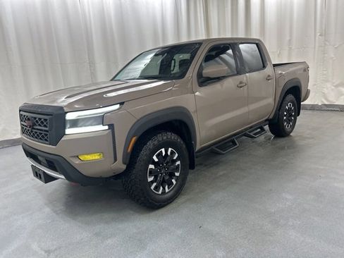 Used 2023 Nissan Frontier PRO-4X w/ Pro Convenience Package image 2