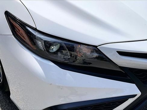 Used 2023 Toyota Camry SE image 29