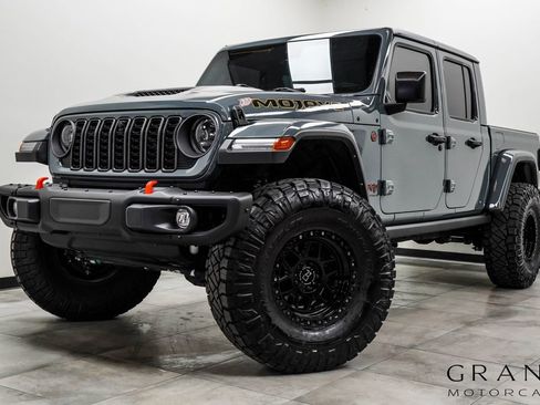 Used 2024 Jeep Gladiator Mojave image 1