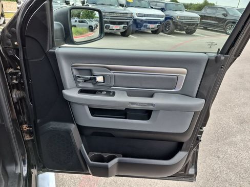 Used 2015 RAM 1500 Lone Star AWD/4WD image 38