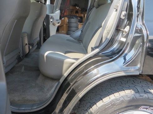 Used 2011 Nissan Xterra S AWD/4WD image 16