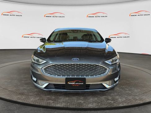 Used 2019 Ford Fusion Energi Titanium FWD image 3