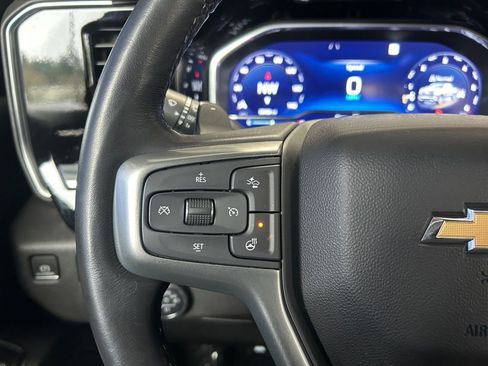 Used 2022 Chevrolet Silverado 1500 LTZ w/ LTZ Convenience Package II AWD/4WD image 18